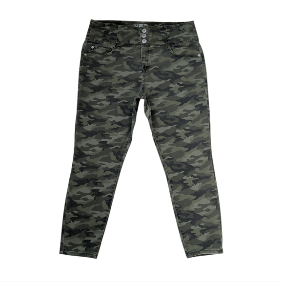 No Boundaries High-Rise Sculpting Skinny Camo Mom Jeans Junior 19 Green Pockets - Picture 2 of 16